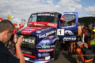 汽車美容產(chǎn)品 勁霸地毯專用清洗劑的生產(chǎn)廠家與價(jià)格淺析