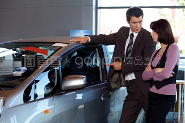 駕馭未來 全方位解讀汽車特點，助力您的明智之選